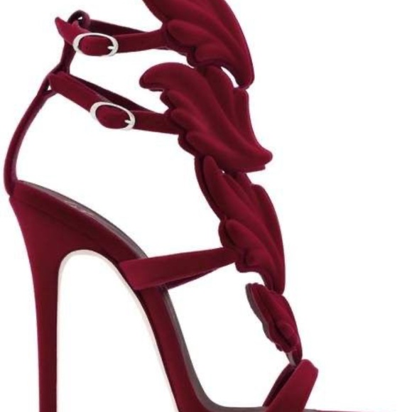 ISO Giuseppe Zanotti Cruel Summer Red Velvet - Picture 4 of 4